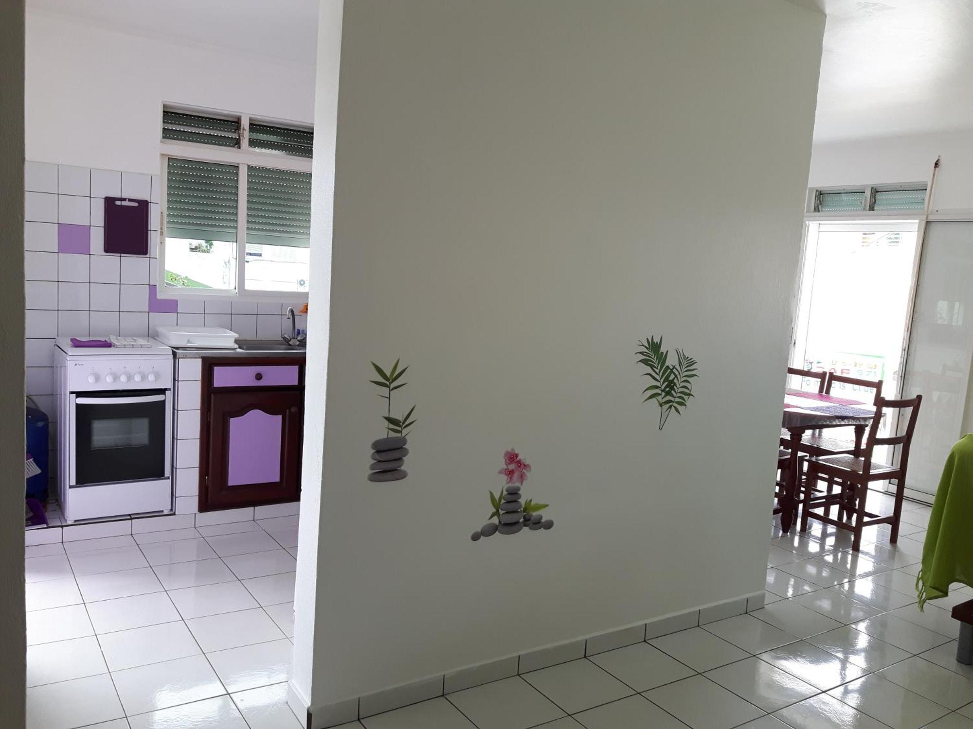 Appartements: Plage & Commerces A 200M Sainte-Anne  Buitenkant foto